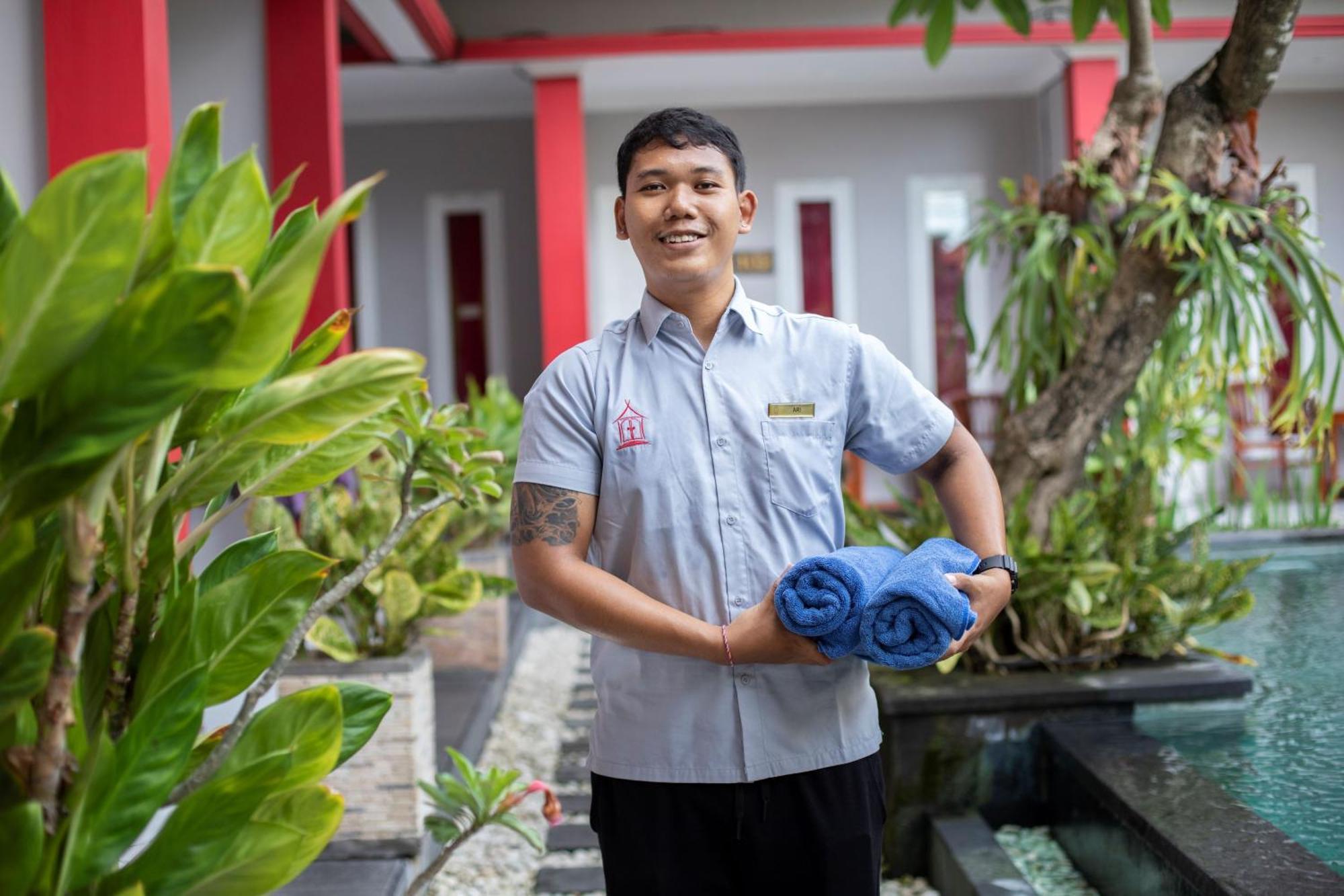 Angkul Angkul Beach Inn Kuta By Kamara Extérieur photo