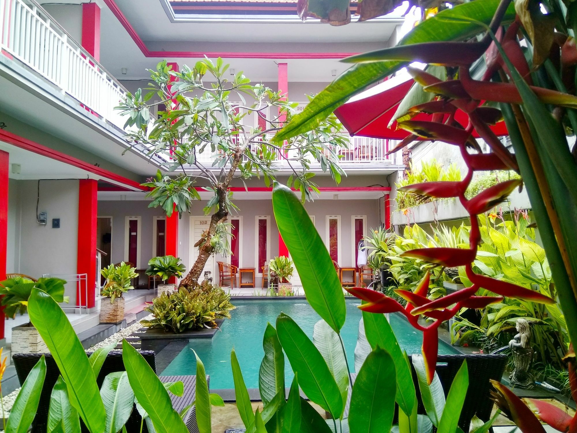 Angkul Angkul Beach Inn Kuta By Kamara Extérieur photo